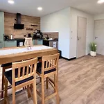 Apartment Grosse & Sauna & 4 Badezimmer Netflix *