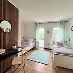 Grosse & Sauna & 4 Badezimmer Netflix