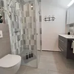Grosse & Sauna & 4 Badezimmer Netflix Apartment Petershagen