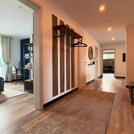 Grosse & Sauna & 4 Badezimmer Netflix *