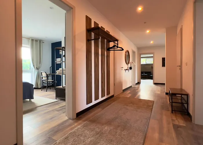 Grosse & Sauna & 4 Badezimmer Netflix *