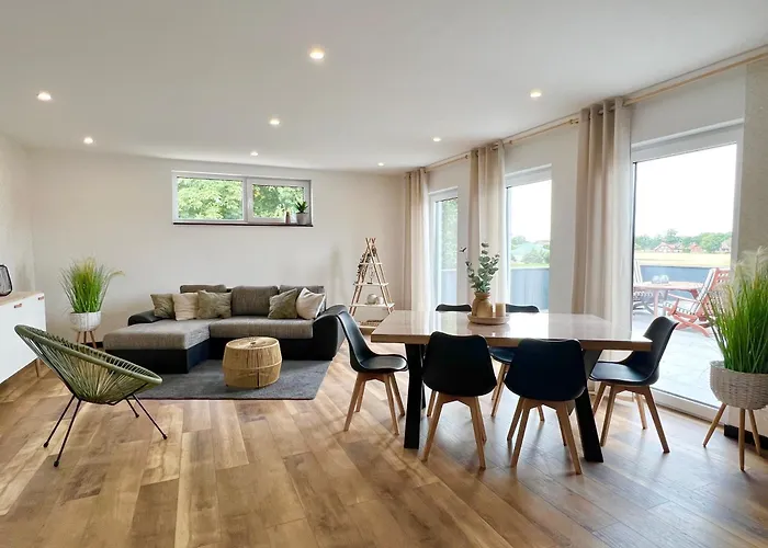 Grosse & Sauna & 4 Badezimmer Netflix Apartament Petershagen